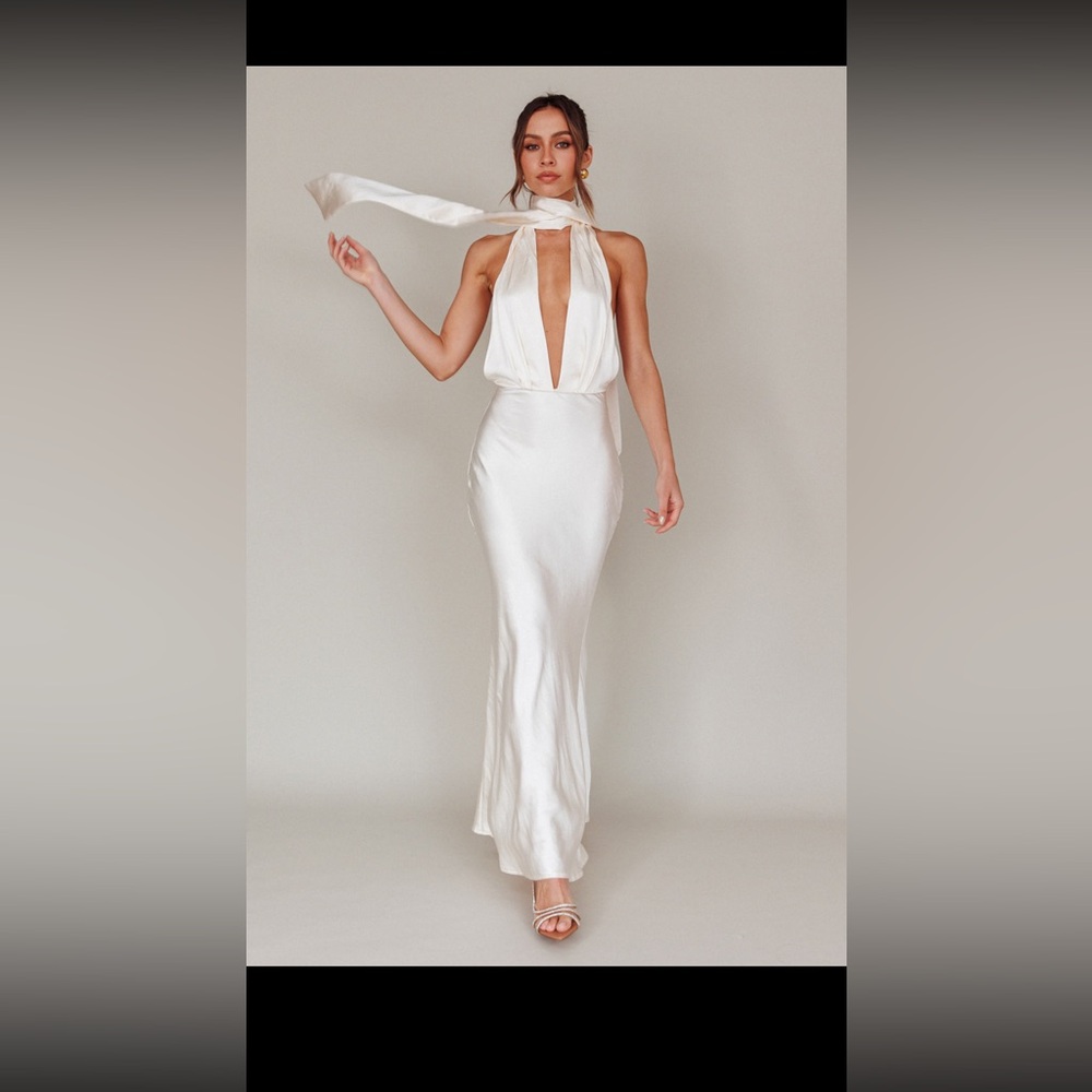 Italia Azure Halterneck Maxi Dress Oyster Color